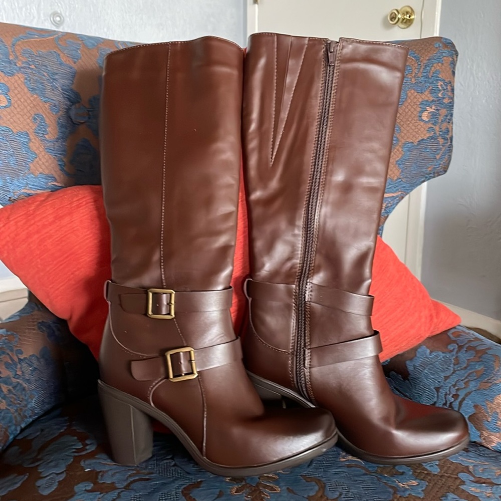 Andreas women’s boots size 7 like new